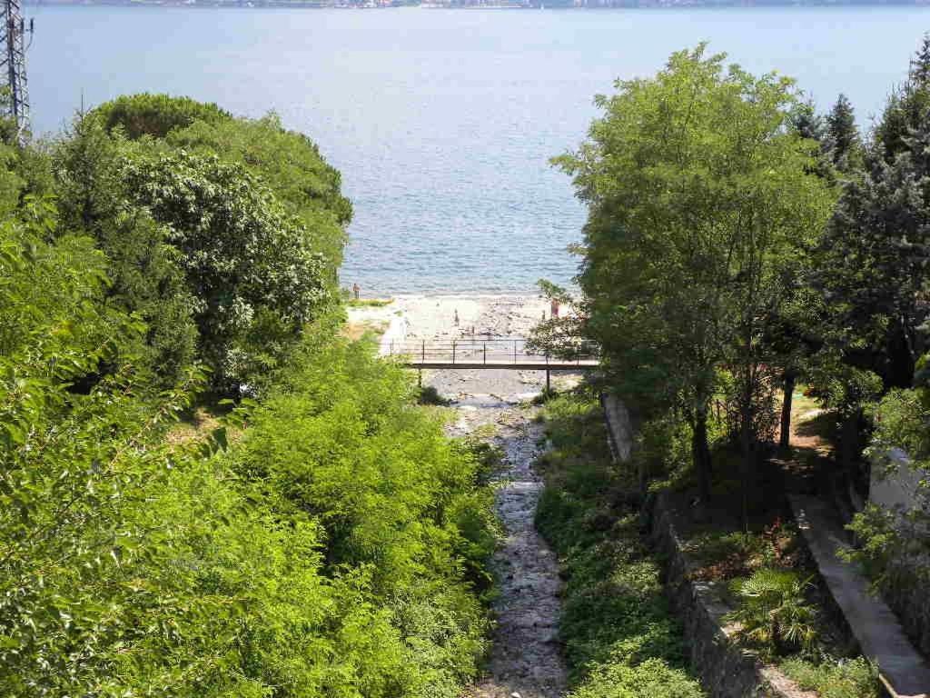 Lake View Apartments Acquaseria Eksteriør bilde